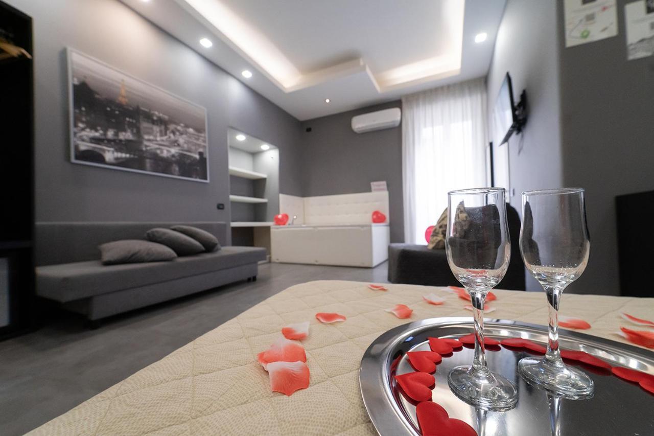 Royal Art H Spaccanapoli, By Clapa Group Екстер'єр фото